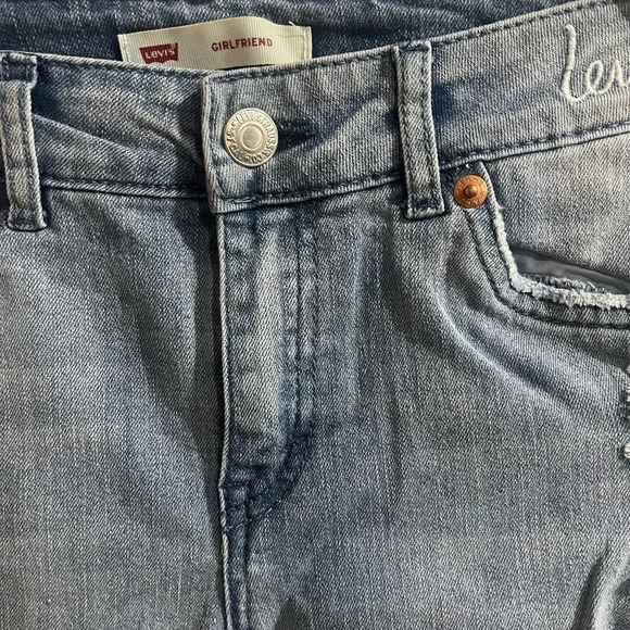 Levi's Girlfriend Girls' Light Wash Jeans Size 12 Reg. - Picture 8 of 8